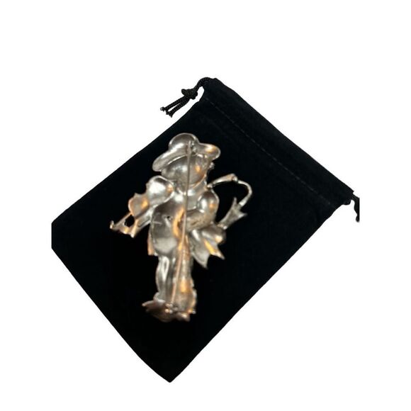 Vintage brushed Silver Brooch - Model on Hummel Little Fiddler Boy with Violin p - Picture 4 of 7